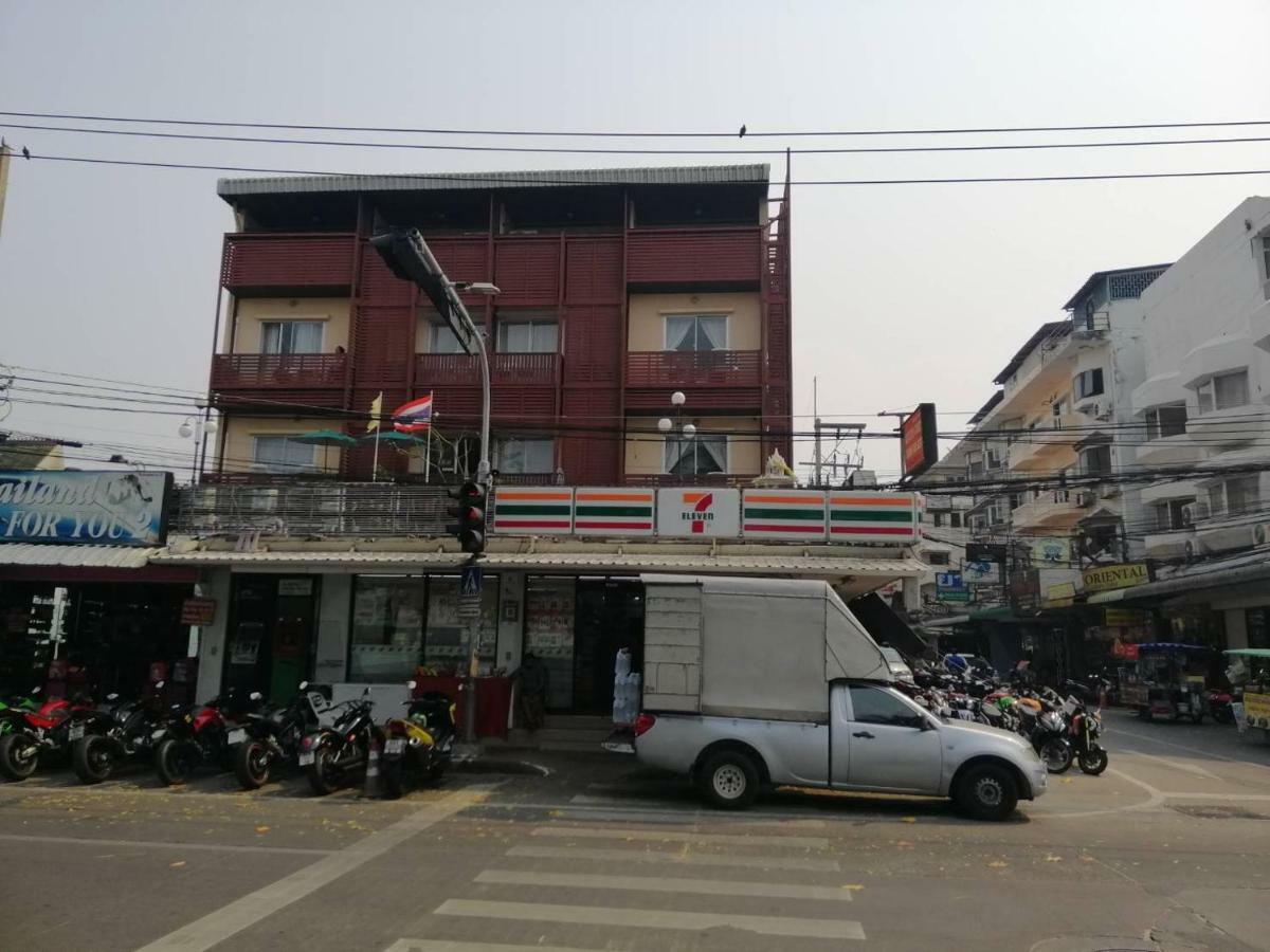 Montana Court Pattaya Apartment Ngoại thất bức ảnh