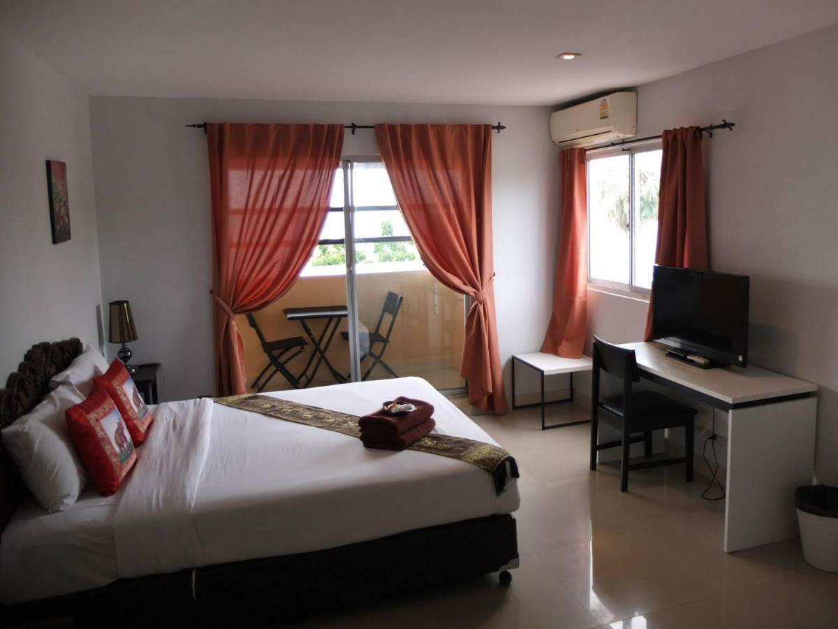 Montana Court Pattaya Apartment Ngoại thất bức ảnh