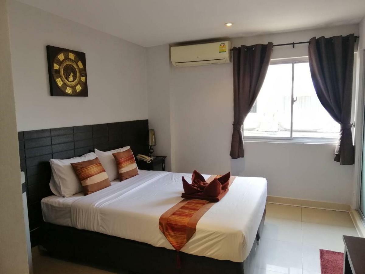 Montana Court Pattaya Apartment Ngoại thất bức ảnh