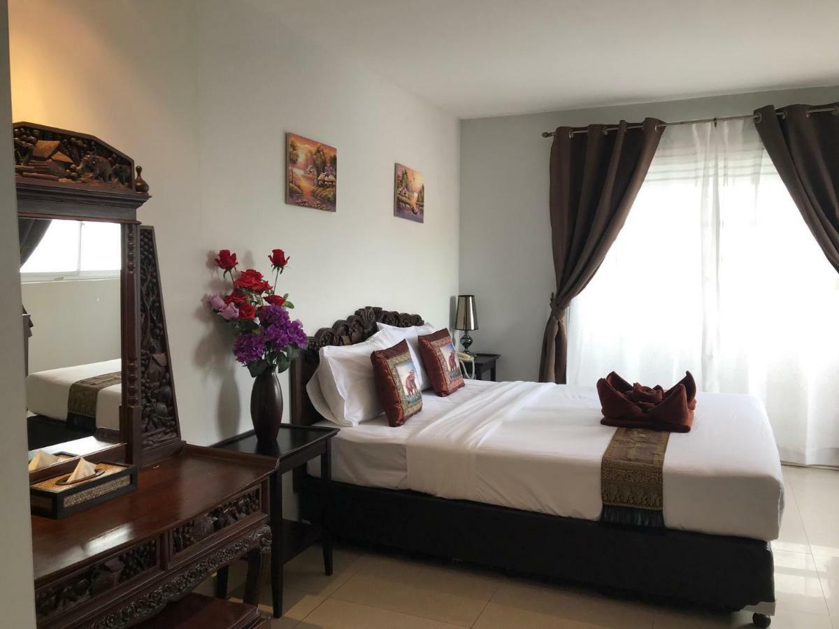 Montana Court Pattaya Apartment Ngoại thất bức ảnh